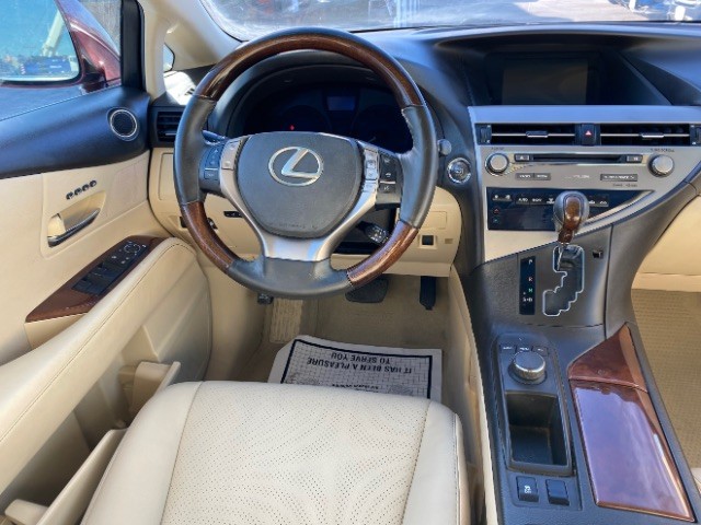 Lexus RX 350 Vehicle Full-screen Gallery Image 11