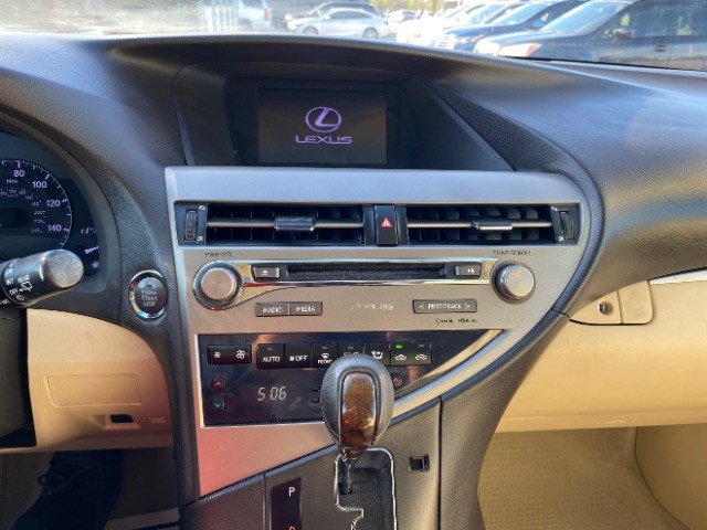 Lexus RX 350 Vehicle Full-screen Gallery Image 13