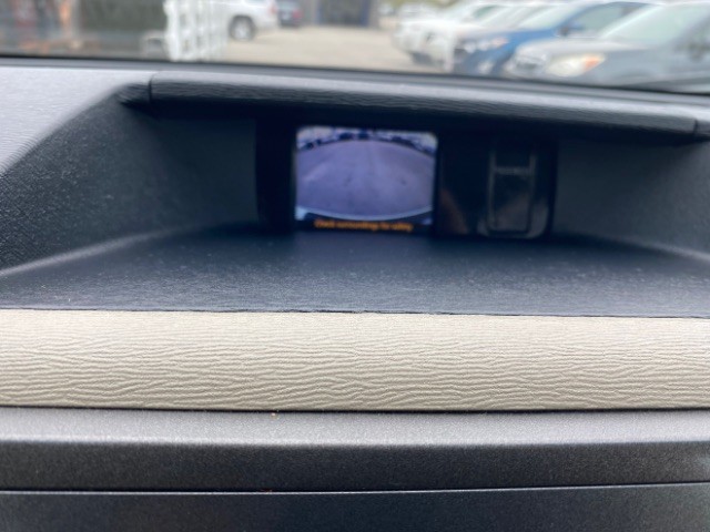 Toyota Sienna Vehicle Full-screen Gallery Image 14