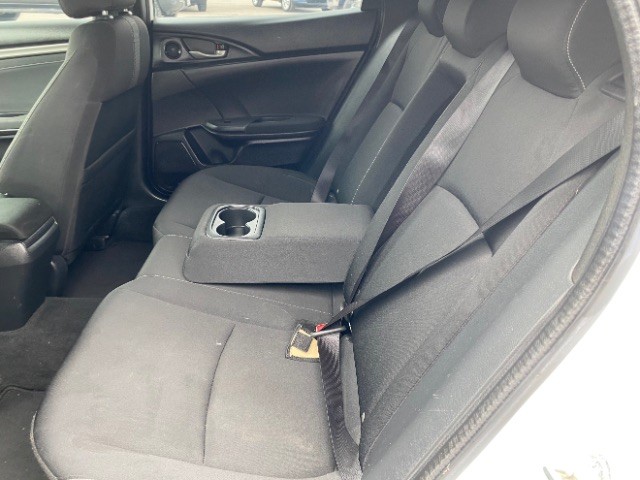 Honda Civic Hatchback Vehicle Full-screen Gallery Image 06