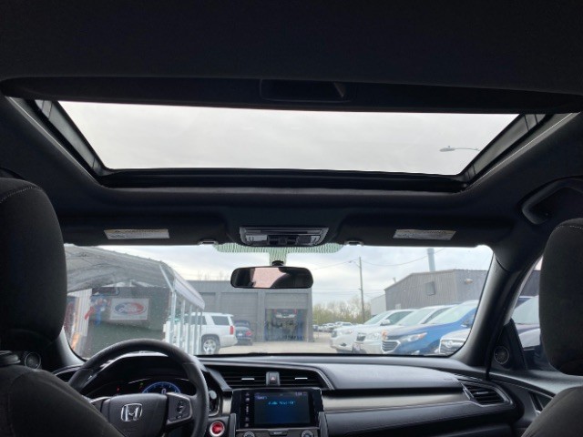 Honda Civic Hatchback Vehicle Full-screen Gallery Image 11