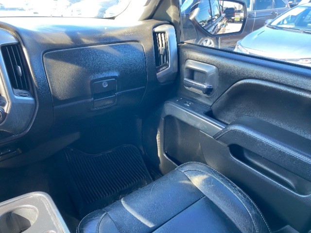 Chevrolet Silverado 1500 Vehicle Full-screen Gallery Image 10