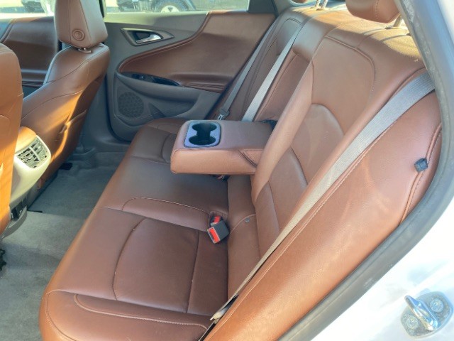 Chevrolet Malibu Vehicle Full-screen Gallery Image 07