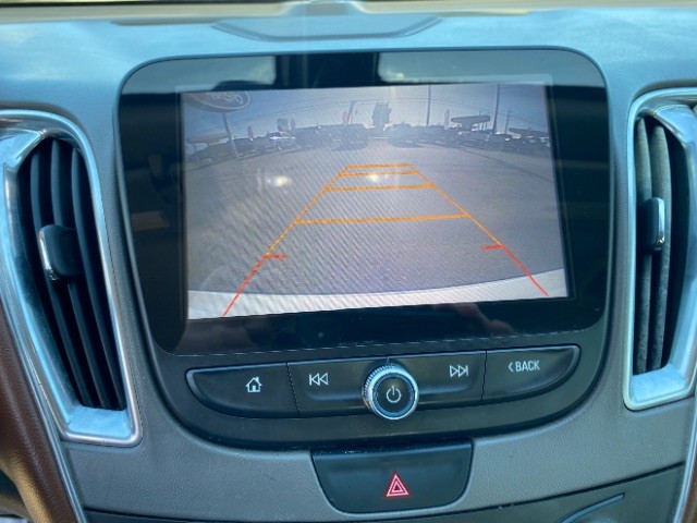 Chevrolet Malibu Vehicle Full-screen Gallery Image 13