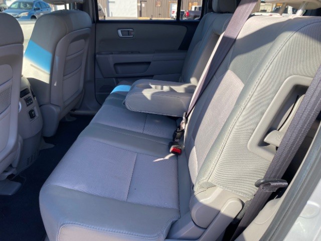 Honda Pilot Vehicle Full-screen Gallery Image 08