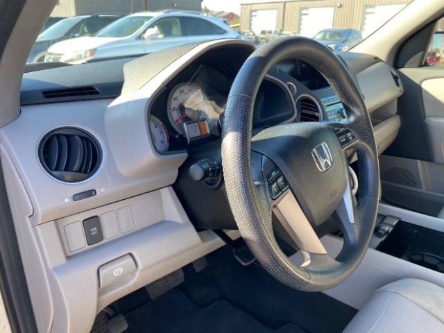 Honda Pilot Vehicle Full-screen Gallery Image 10