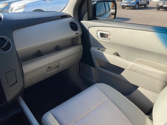 Honda Pilot Vehicle Full-screen Gallery Image 11