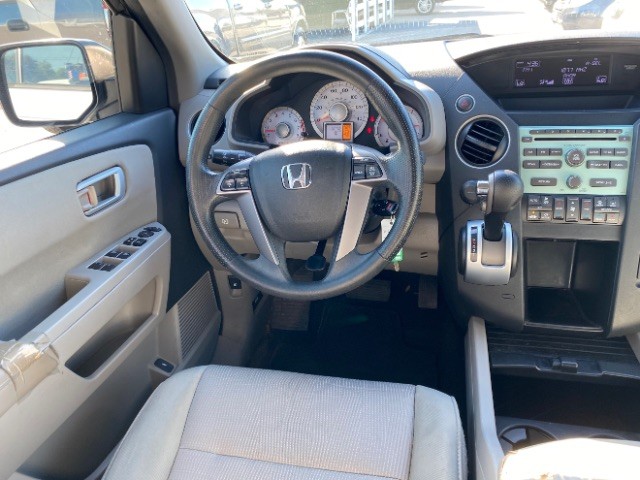 Honda Pilot Vehicle Full-screen Gallery Image 12