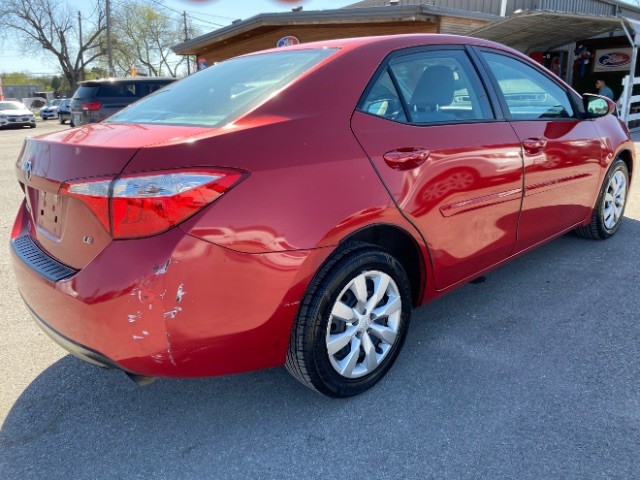 Toyota Corolla Vehicle Full-screen Gallery Image 05