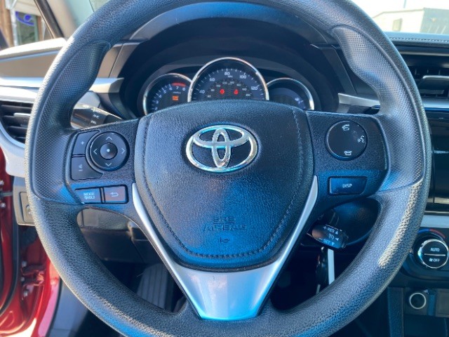 Toyota Corolla Vehicle Full-screen Gallery Image 14