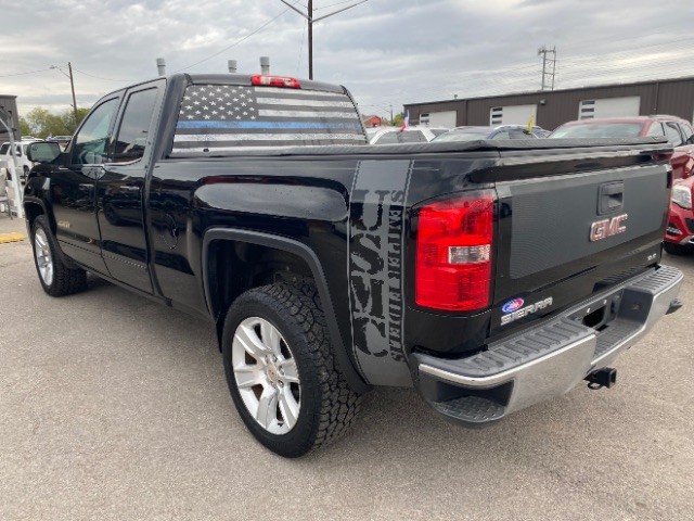 GMC Sierra 1500 Vehicle Full-screen Gallery Image 04