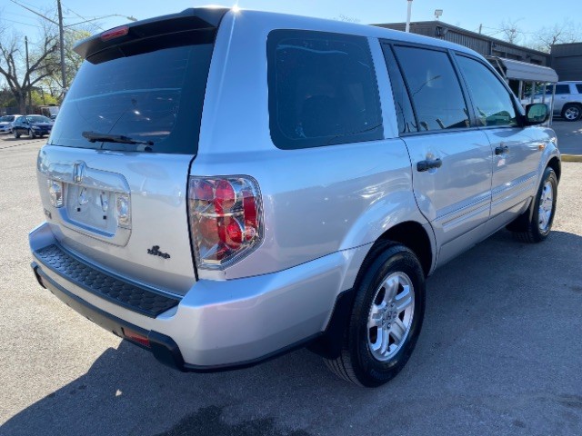 Honda Pilot Vehicle Full-screen Gallery Image 05