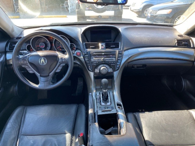 Acura TL Vehicle Full-screen Gallery Image 06