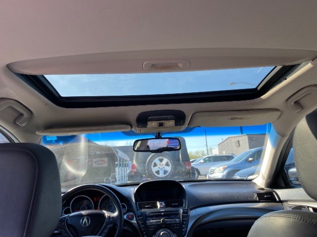 Acura TL Vehicle Full-screen Gallery Image 08