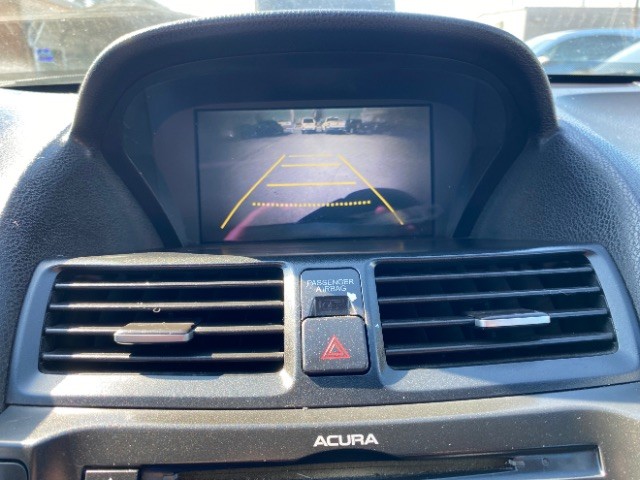 Acura TL Vehicle Full-screen Gallery Image 14