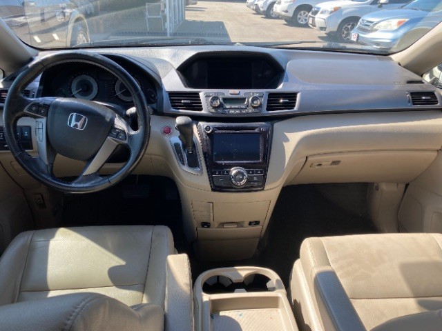 Honda Odyssey Vehicle Full-screen Gallery Image 06