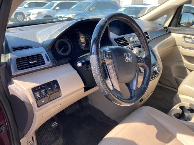 Honda Odyssey Vehicle Full-screen Gallery Image 11