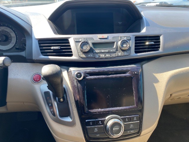 Honda Odyssey Vehicle Full-screen Gallery Image 14