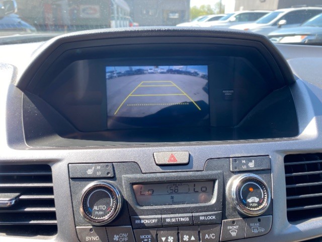 Honda Odyssey Vehicle Full-screen Gallery Image 15