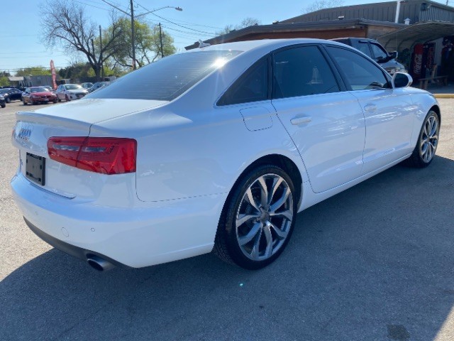 Audi A6 Vehicle Full-screen Gallery Image 05