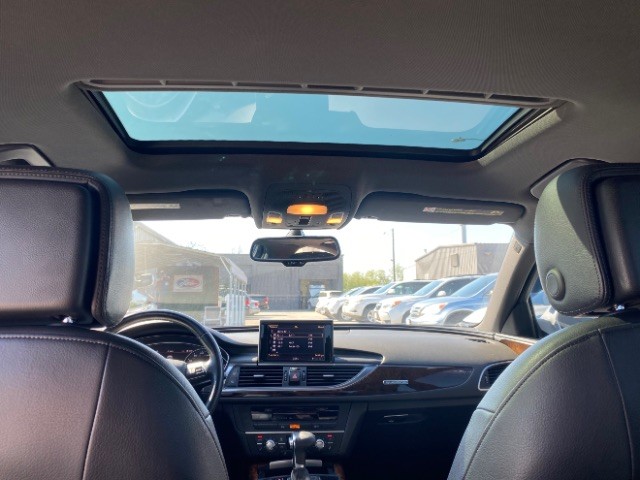 Audi A6 Vehicle Full-screen Gallery Image 07