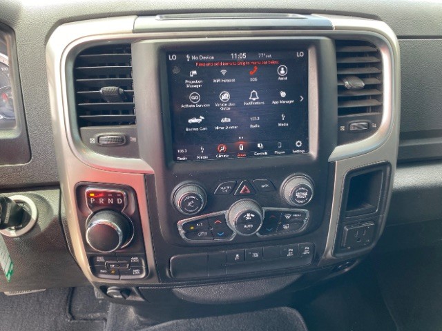 Ram 1500 Classic Vehicle Full-screen Gallery Image 12