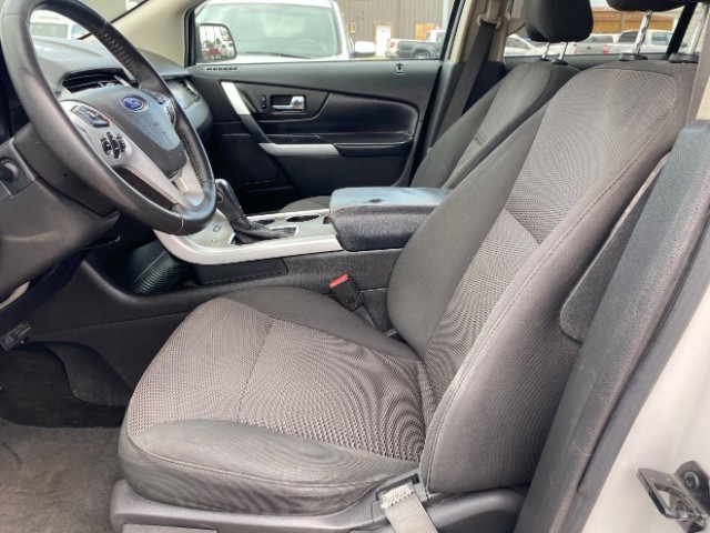 Ford Edge Vehicle Full-screen Gallery Image 07