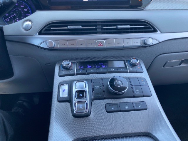 Hyundai Palisade Vehicle Full-screen Gallery Image 14