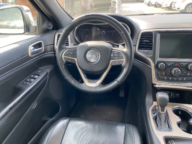 Jeep Grand Cherokee Vehicle Full-screen Gallery Image 12