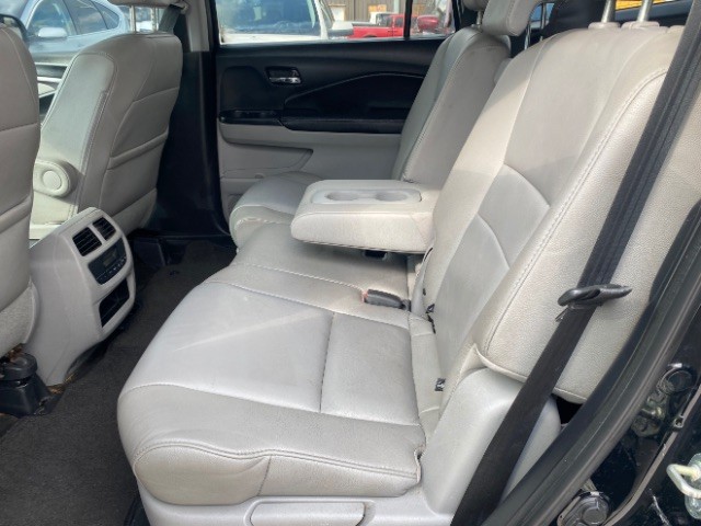 Honda Pilot Vehicle Full-screen Gallery Image 08