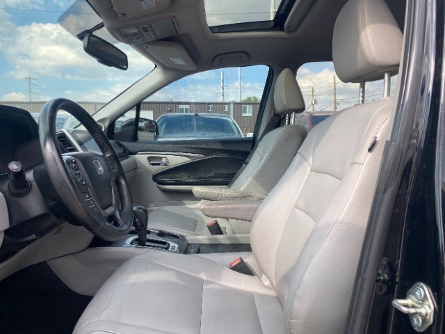 Honda Pilot Vehicle Full-screen Gallery Image 09