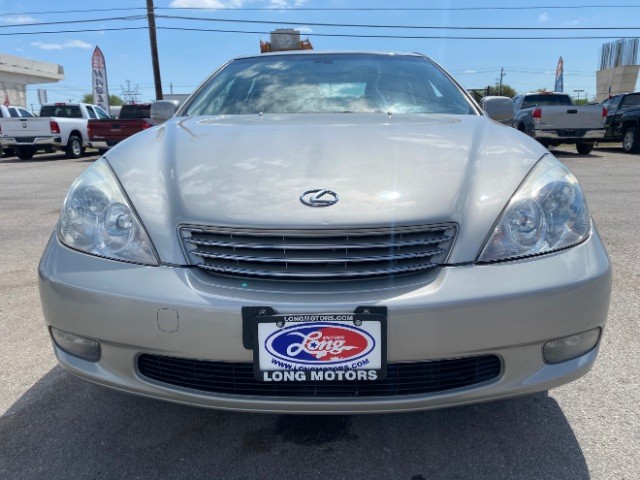 Lexus ES 330 Vehicle Full-screen Gallery Image 02
