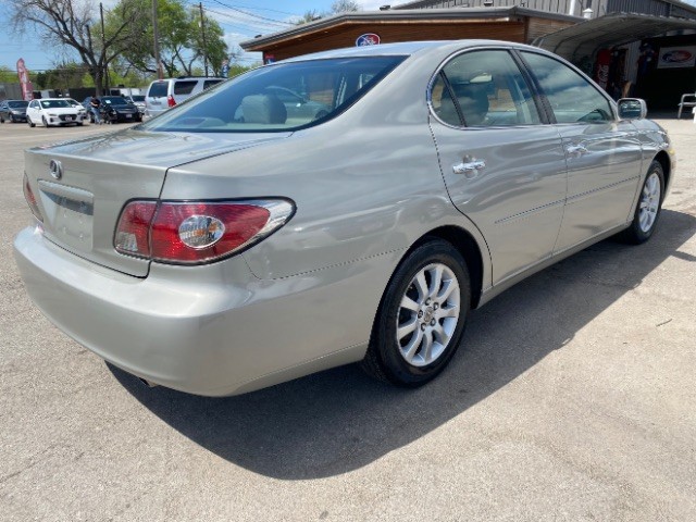 Lexus ES 330 Vehicle Full-screen Gallery Image 05