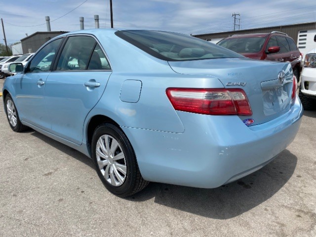 Toyota Camry Vehicle Full-screen Gallery Image 04