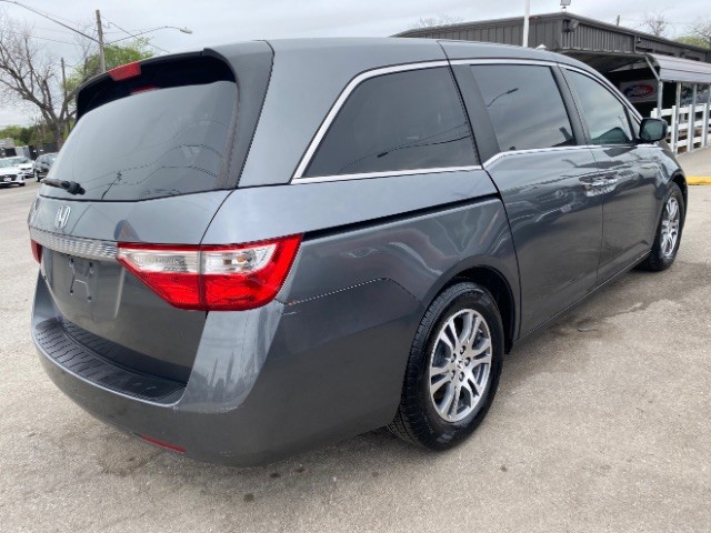 Honda Odyssey Vehicle Full-screen Gallery Image 05