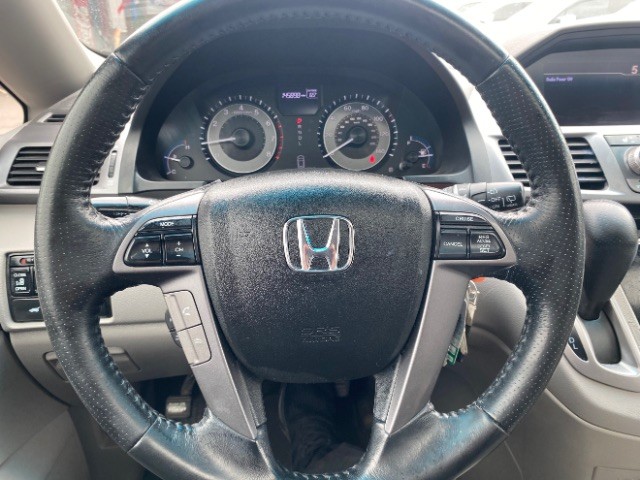 Honda Odyssey Vehicle Full-screen Gallery Image 16