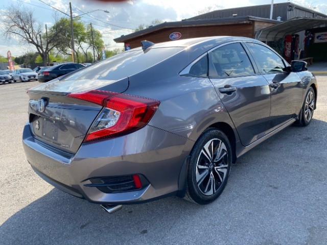 Honda Civic Sedan Vehicle Full-screen Gallery Image 05