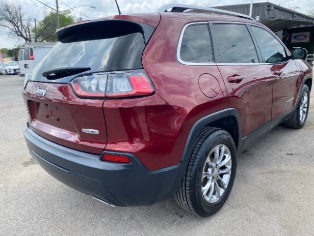Jeep Cherokee Vehicle Full-screen Gallery Image 05