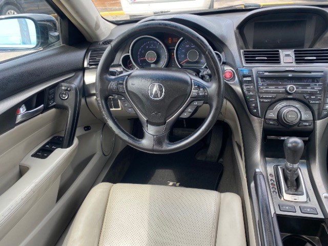 Acura TL Vehicle Full-screen Gallery Image 11