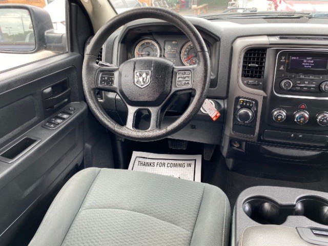 Ram 1500 Vehicle Full-screen Gallery Image 12