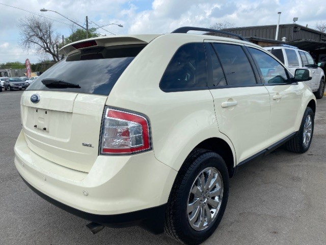 Ford Edge Vehicle Full-screen Gallery Image 05