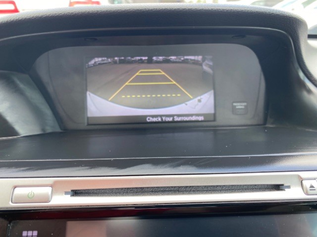 Honda Accord Sedan Vehicle Full-screen Gallery Image 14