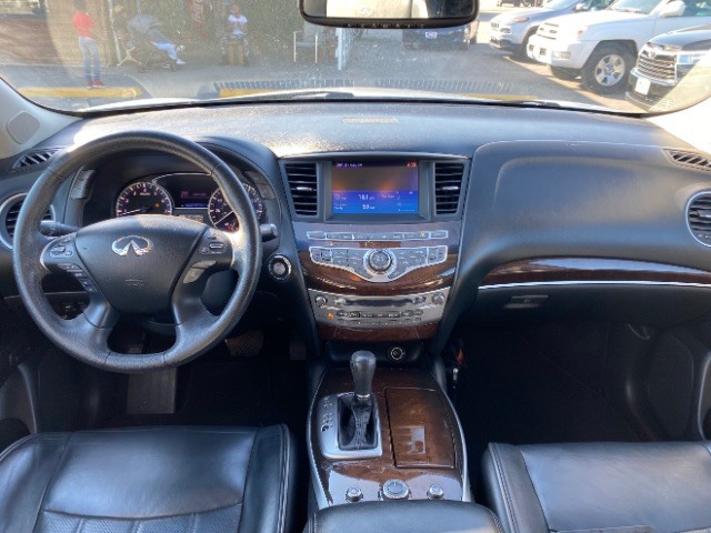 INFINITI JX35 Vehicle Full-screen Gallery Image 06