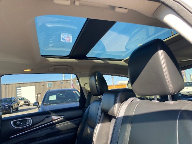 INFINITI JX35 Vehicle Full-screen Gallery Image 11