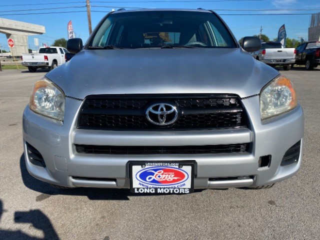 Toyota RAV4 Vehicle Full-screen Gallery Image 02