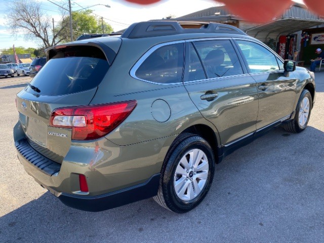 Subaru Outback Vehicle Full-screen Gallery Image 04