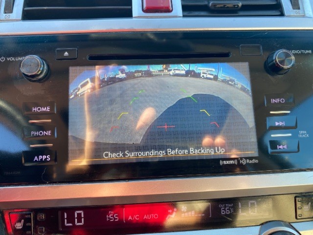 Subaru Outback Vehicle Full-screen Gallery Image 13