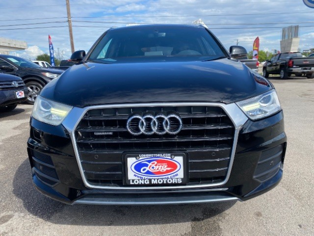 Audi Q3 Vehicle Full-screen Gallery Image 02