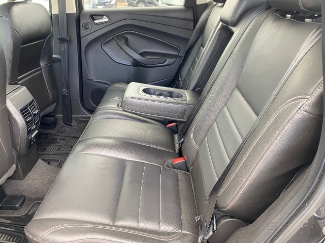 Ford Escape Vehicle Full-screen Gallery Image 07