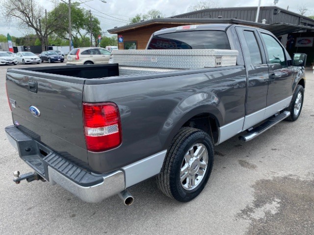 Ford F-150 Vehicle Full-screen Gallery Image 05